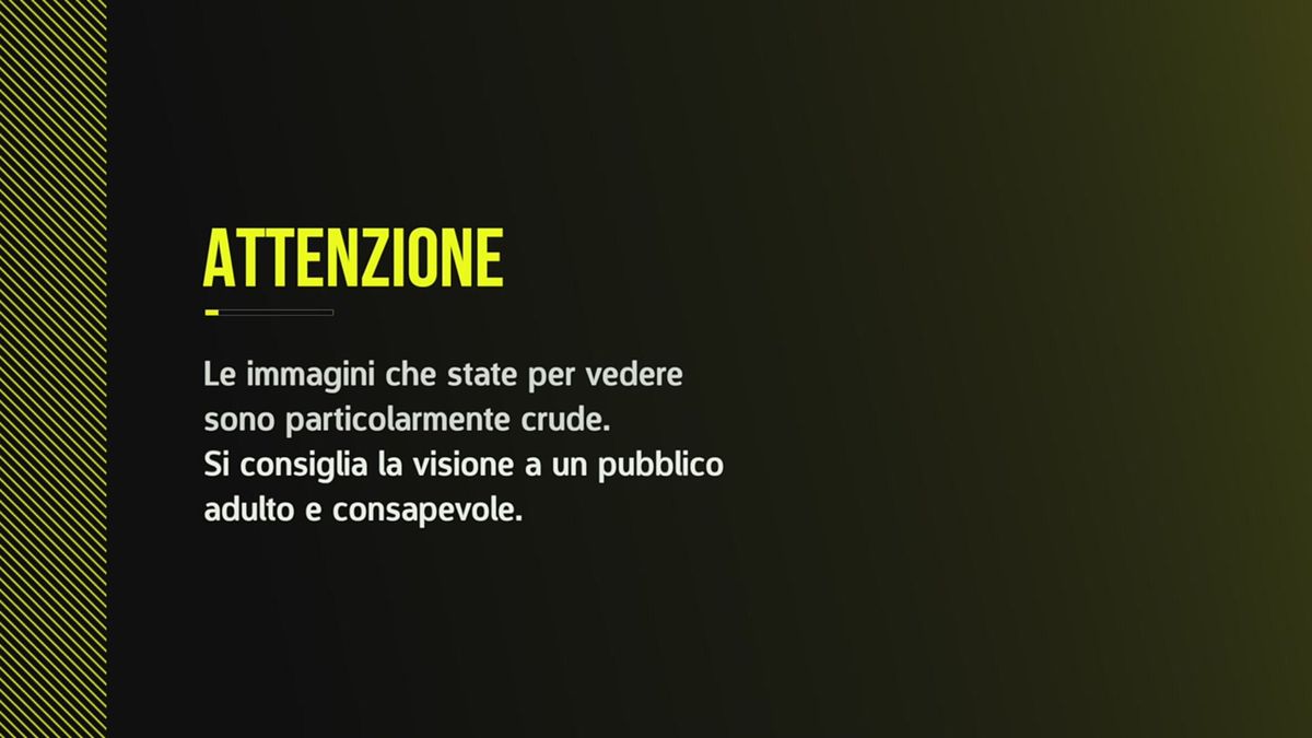 Milano, trans arrestata e colpita con violenza dagli agenti: il video