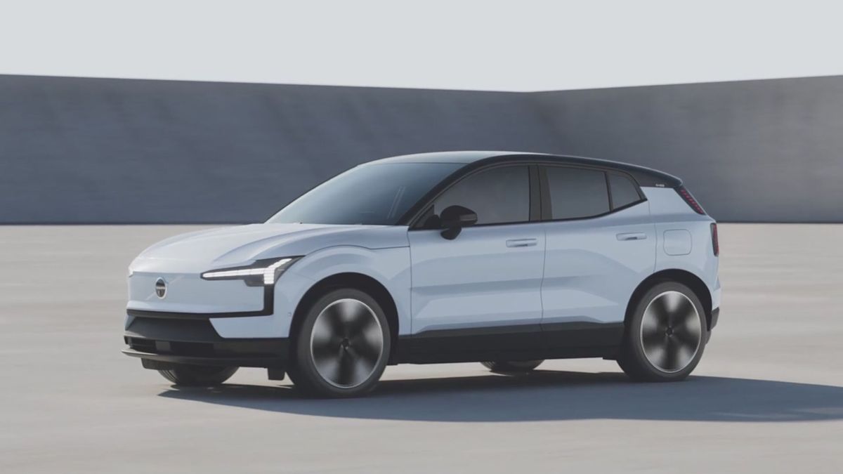 Volvo EX30: nuovo SUV compatto elettrico premium