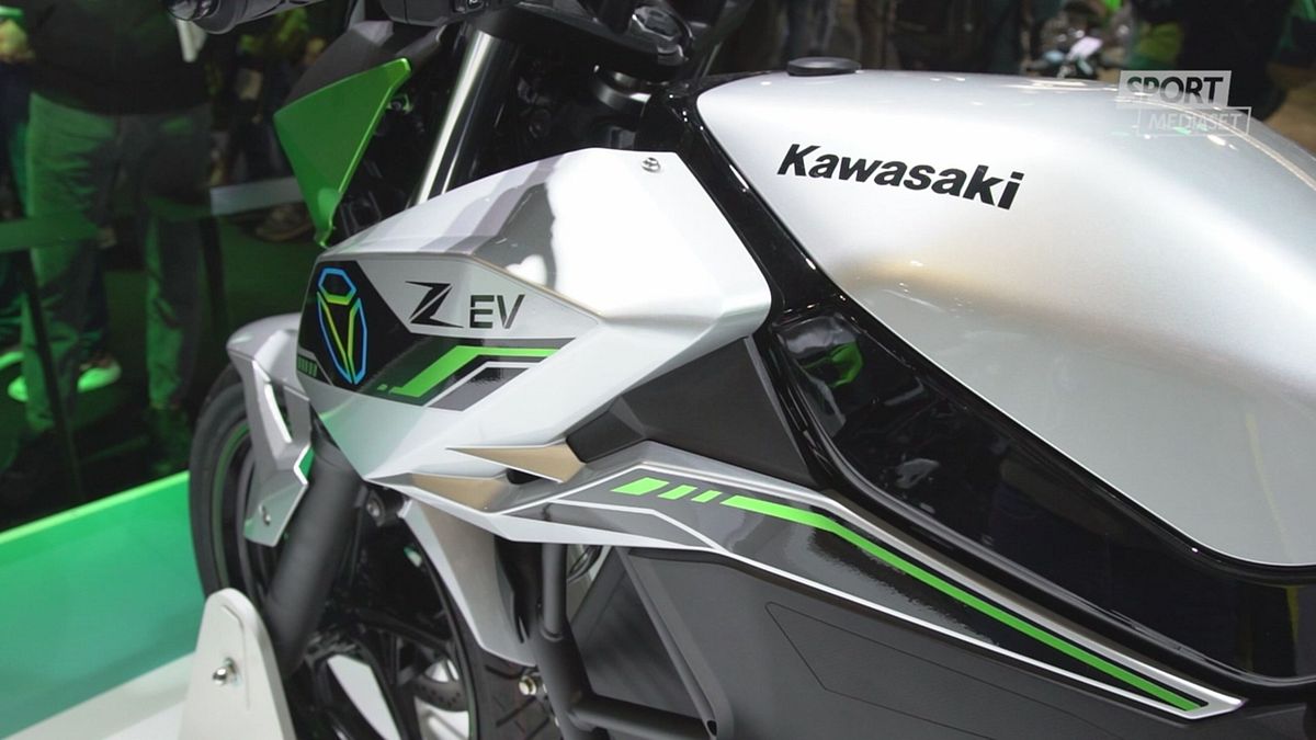 Kawasaki volta pagina e guarda all'elettrico 