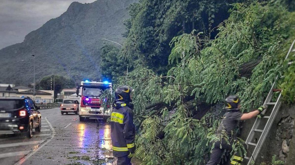 In Lombardia 300 interventi dei vigili del fuoco per il maltempo 