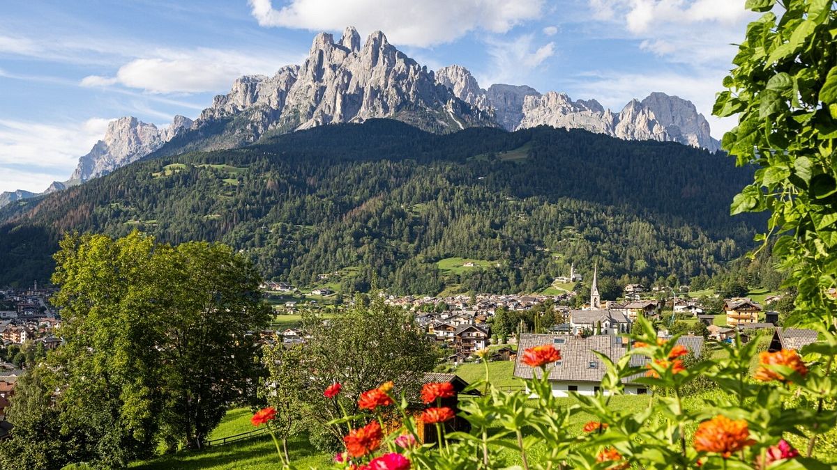 Le Pale di San Martino viste dall'abitato di Transacqua - ph Enrica Pallaver