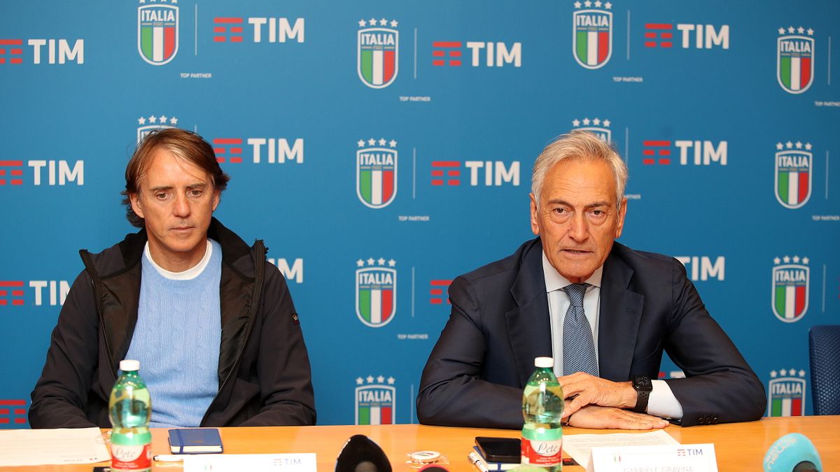 Mancini e Gravina in conferenza stampa