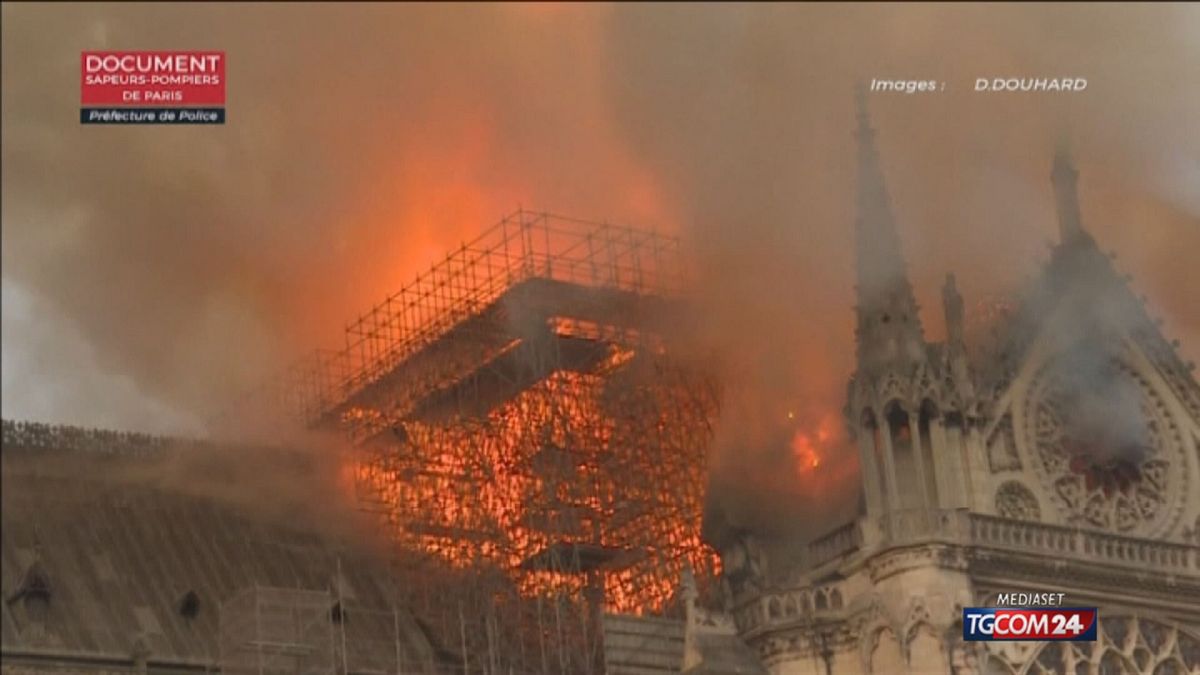 Parigi, la maledizione di Notre-Dame: morto il coordinatore dei lavori di ristrutturazione