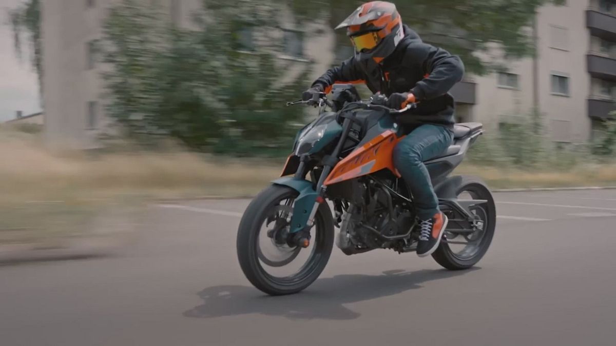 Nuove KTM Duke 125, 250 e 390