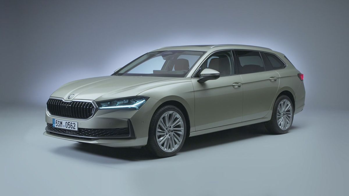 Nuova Skoda Superb 2024: arriva la quarta serie