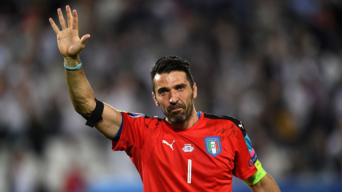  1) GIANLUIGI BUFFON: 176 presenze