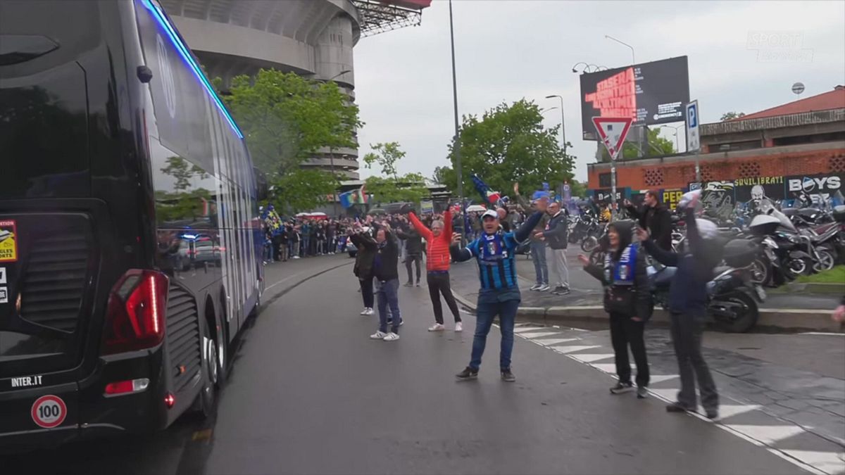 MCH ARRIVO BUS INTER MILANO 1