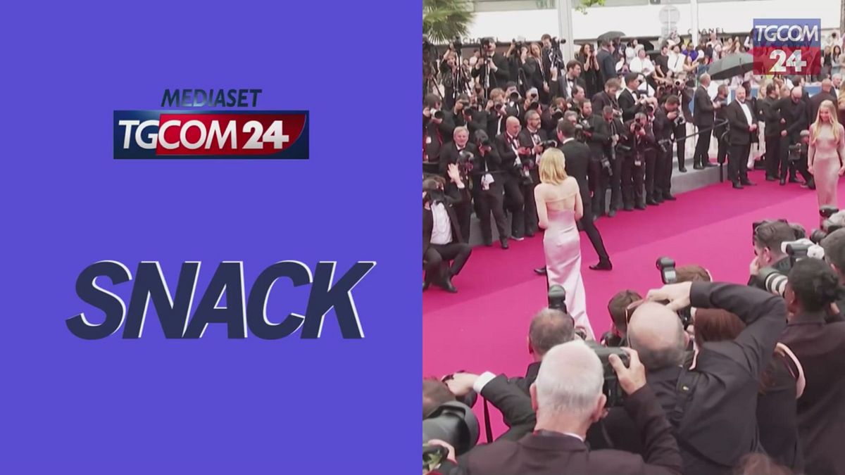 Cannes, Blanchett sul red carpet con un abito con i colori della bandiera palestinese