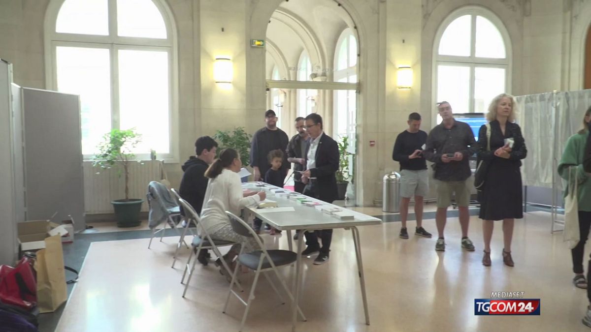 12.00 QUI PARIGI  LA FRANCIA AL VOTO