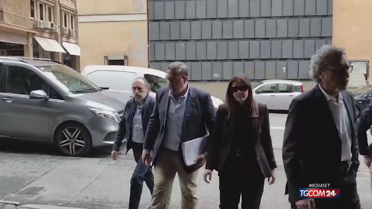 18.00 TOTI VUOLE PATTEGGIARE SRV
