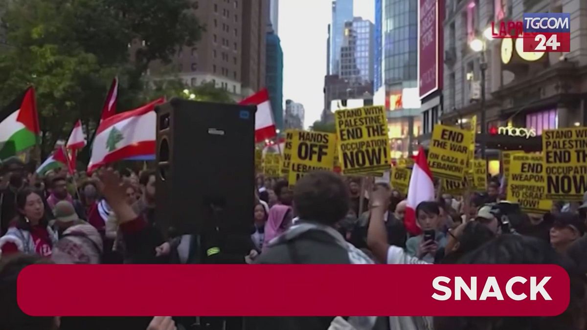 New York, protesta anti-Israele sotto l'Empire State Building