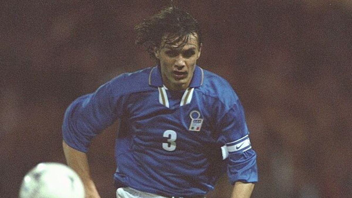 Paolo Maldini giocatore della Nazionale dal 1988 al 2002 (126 presenze)