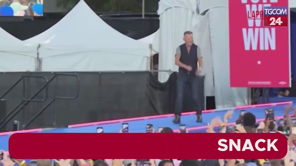 Usa, Springsteen sul palco di Harris: "Trump in corsa per diventare un tiranno americano"