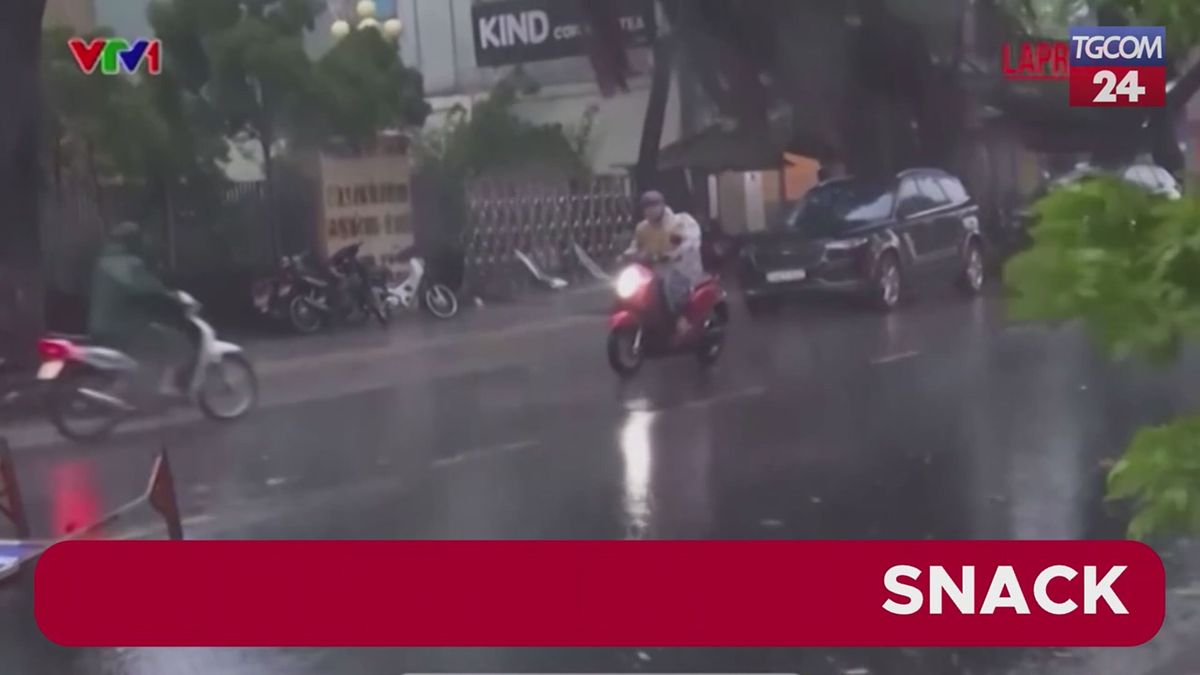 Vietnam, il tifone Trami si abbatte su Da Nang