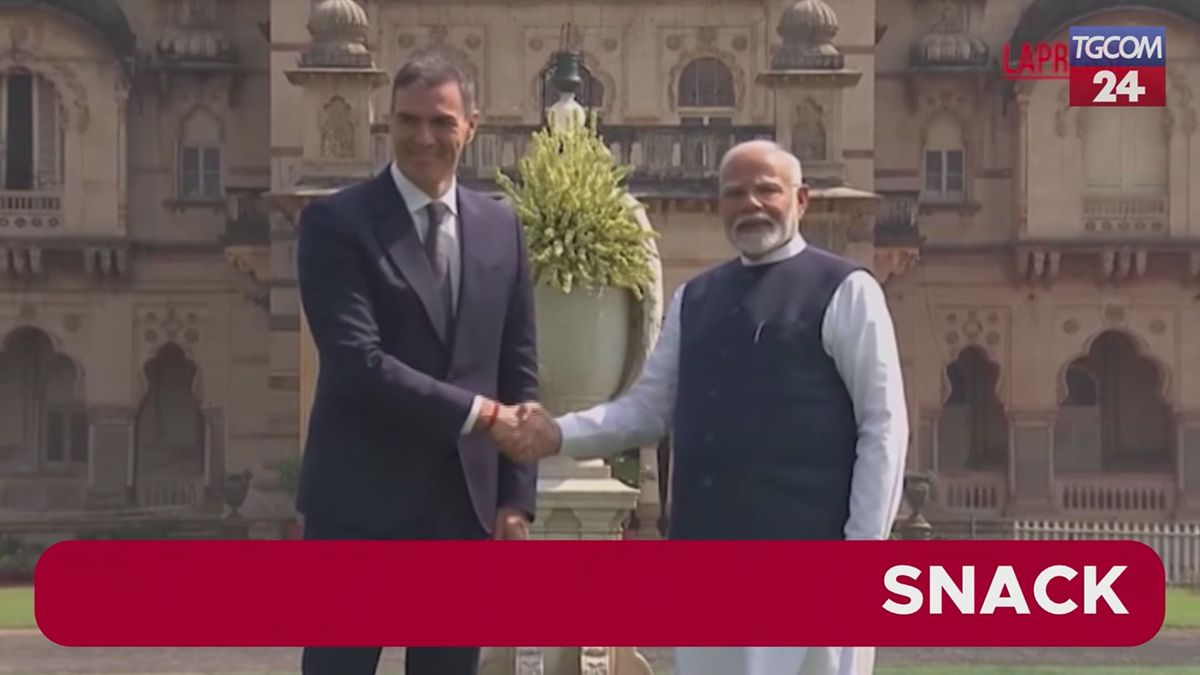 India-Spagna, Modi e Sanchez inaugurano stabilimento di aerei militari