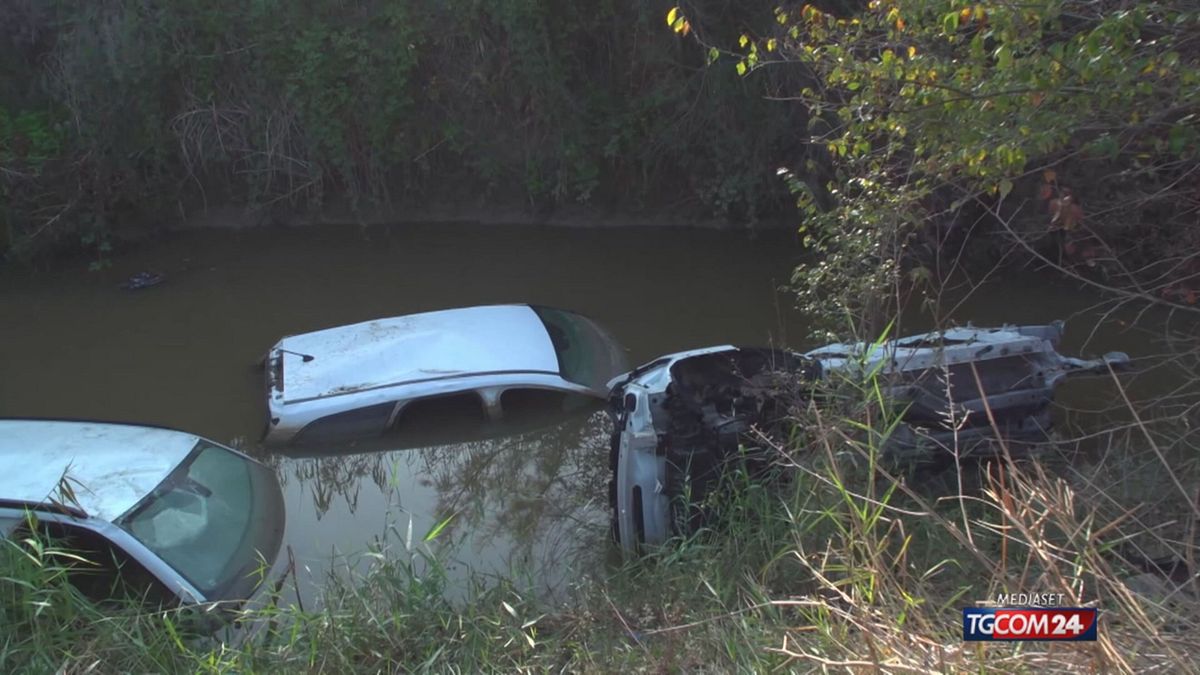 12.00 FOGGIA, CIMITERO DI AUTO SRV