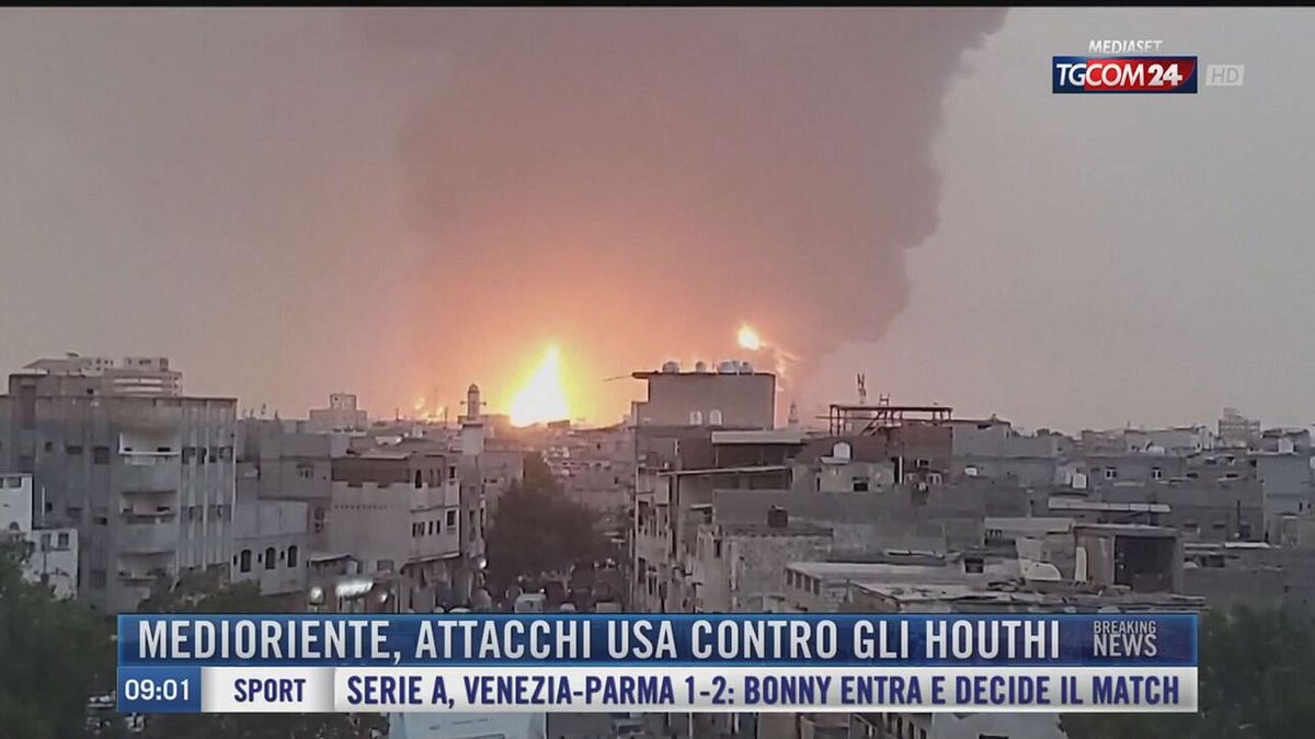 Breaking News delle 09.00 | Medioriente, attacchi Usa contro gli Houthi