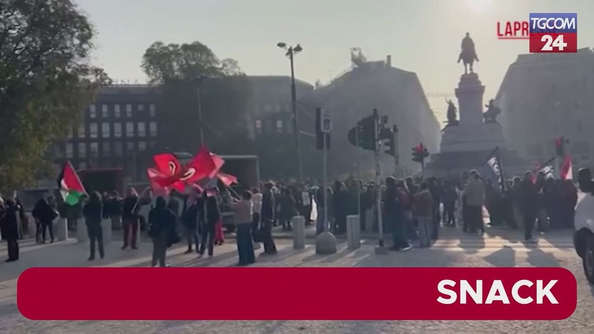 Milano, al via lo sciopero degli studenti: il corteo da Piazza Castello