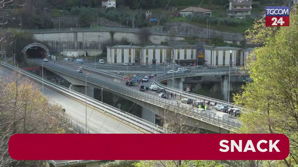 Bellano (Lecco), inseguimento con sparatoria dopo una rapina in banca