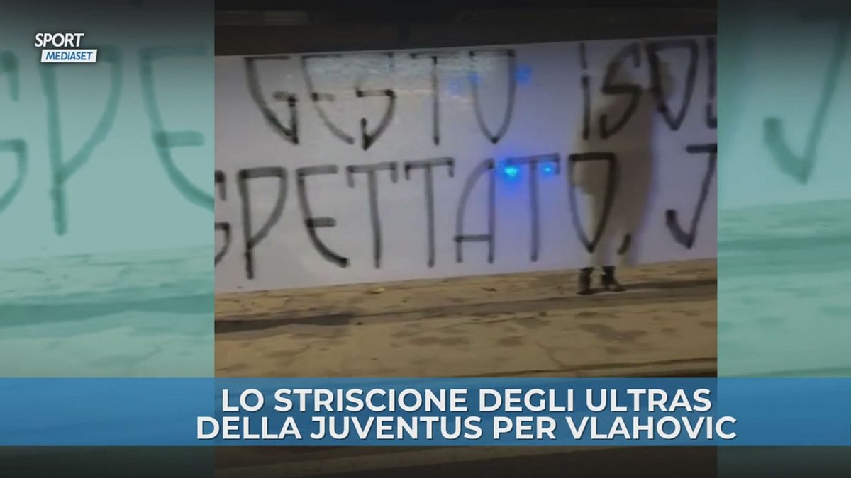 Gli ultras della Juventus stanno con Vlahovic: lo striscione