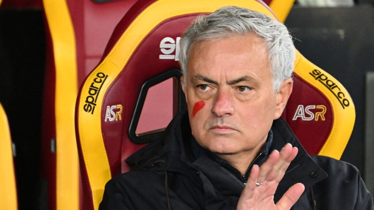 16 gennaio 2024: la Roma esonera Mourinho dopo la sconfitta contro il Milan, lo Special One saluta per la seconda volta il calcio italiano