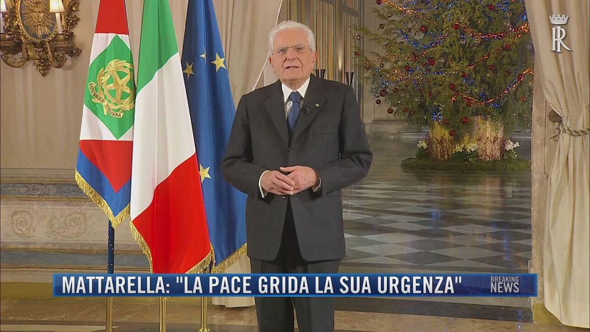 Breaking News delle 21.30 | Mattarella: "La pace grida la sua urgenza"