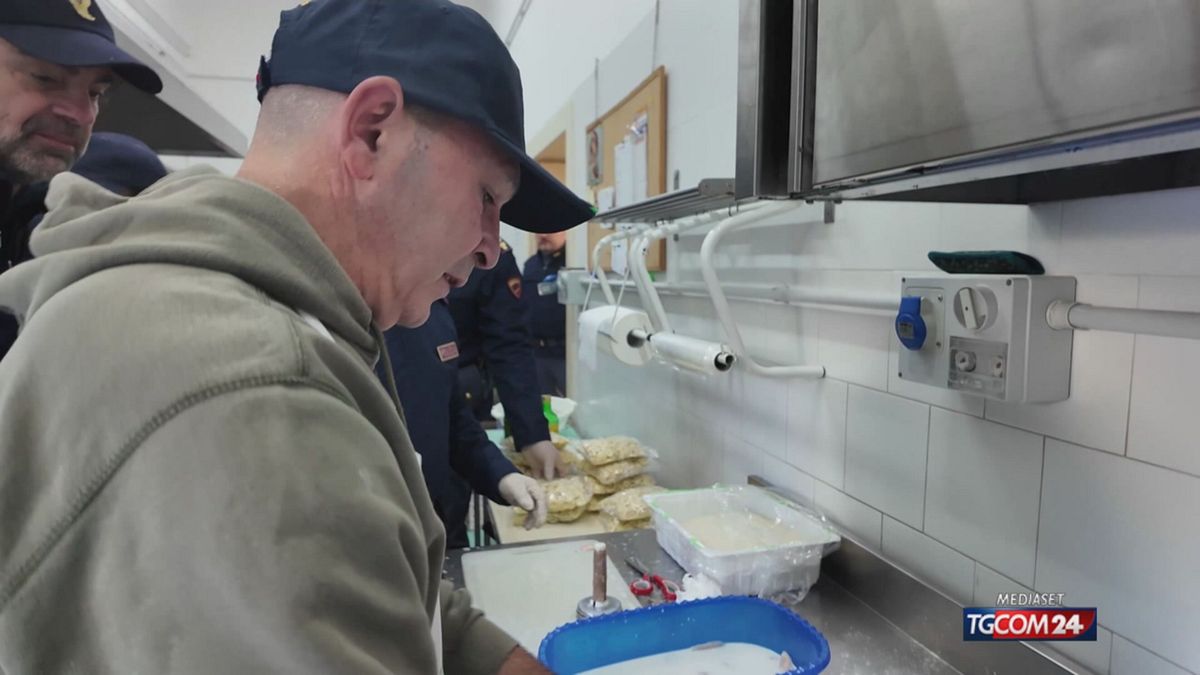 18.00 A PRANZO CON ALBANO E LA POLIZIA  SRV