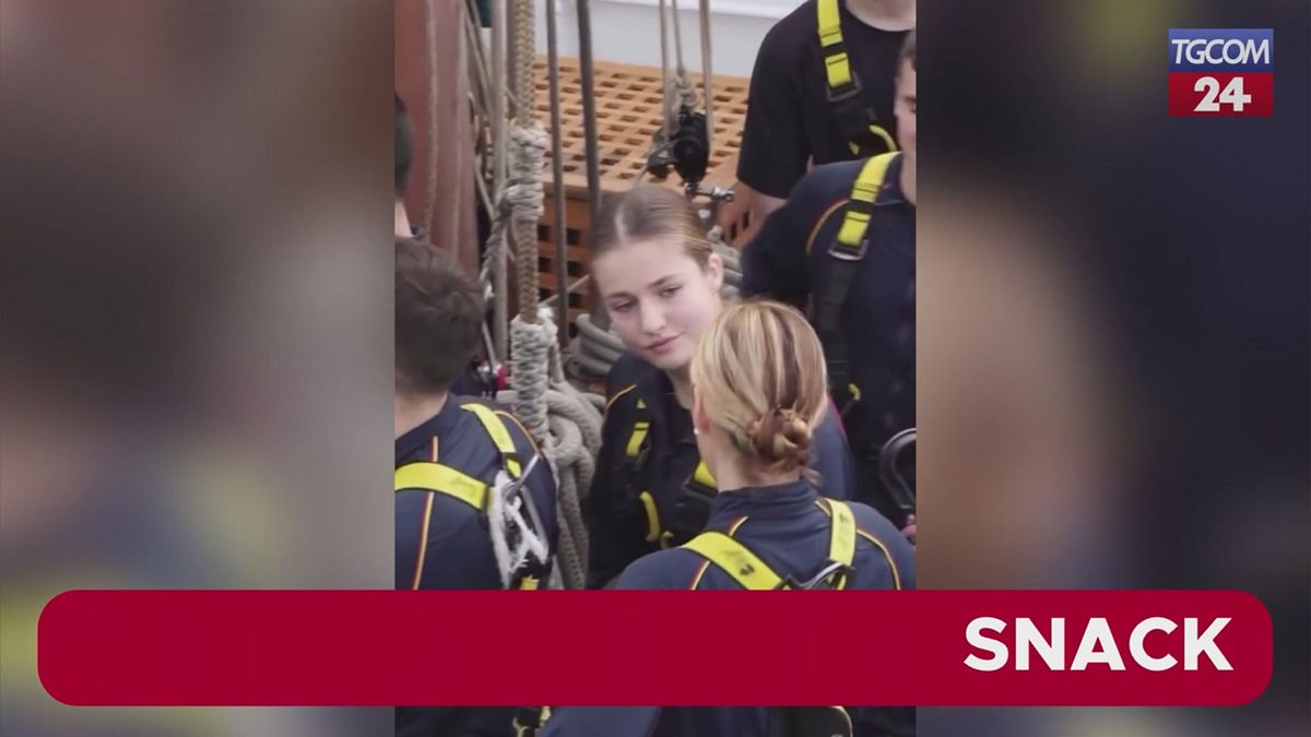 Spagna, la principessa Leonor nelle vesti di un marinaio