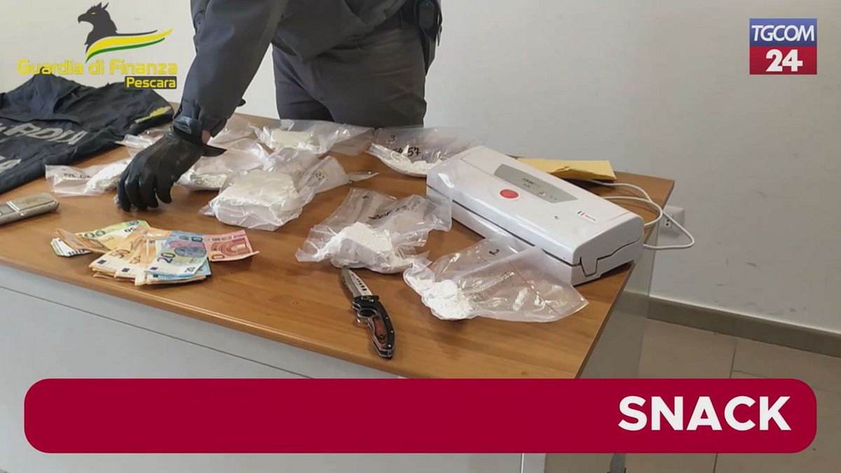 Pescara, arrestate tre persone: sequestrato un chilo di cocaina