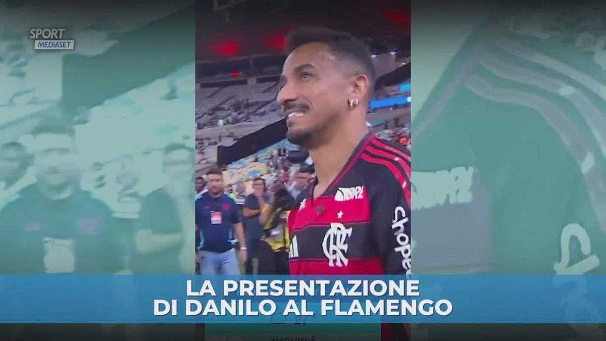 La presentazione di Danilo al Flamengo