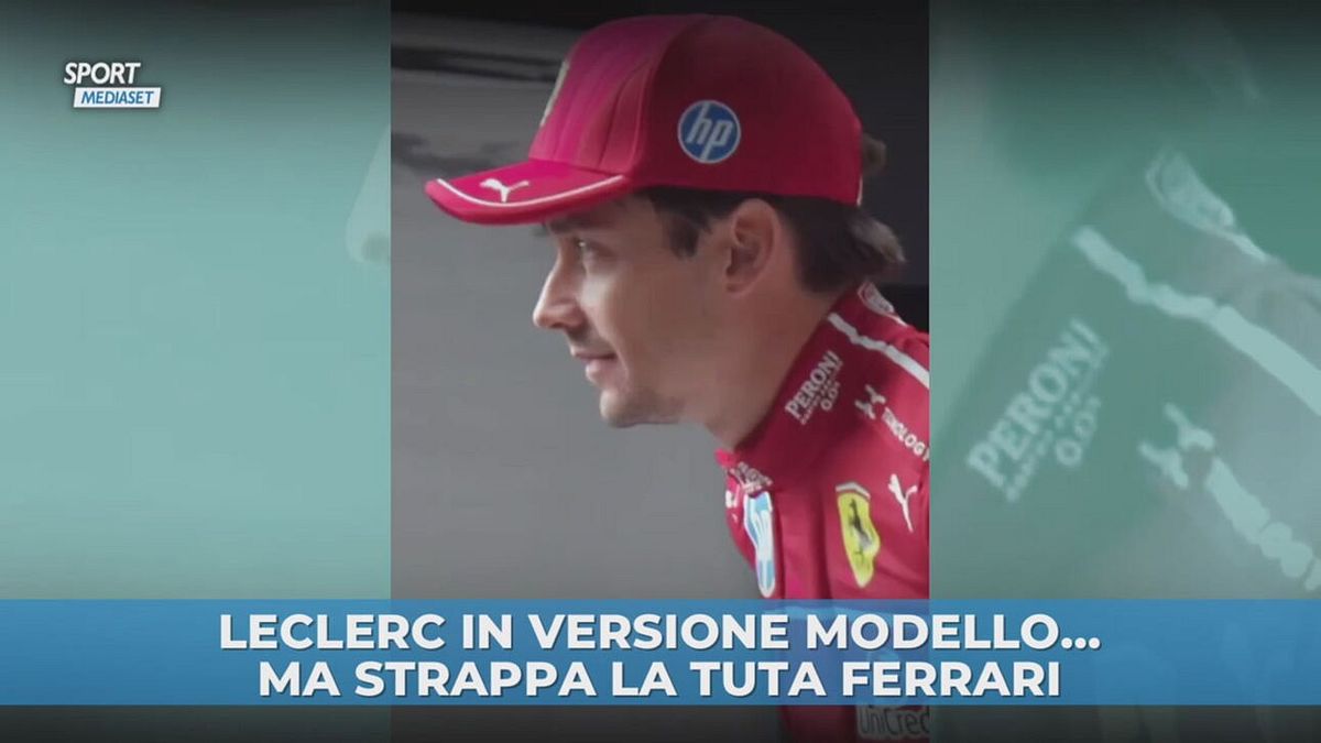 Leclerc in versione modello...ma strappa la tuta Ferrari