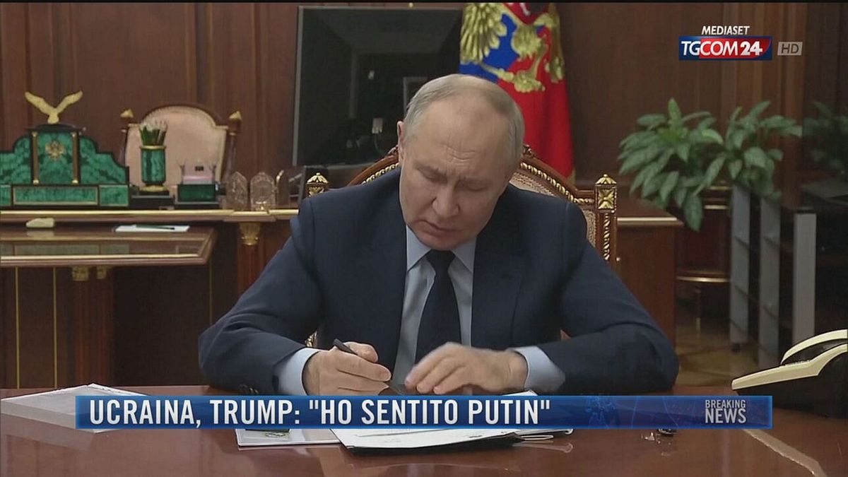 Breaking News delle 21.30 | Ucraina, Trump: "Ho sentito Putin"