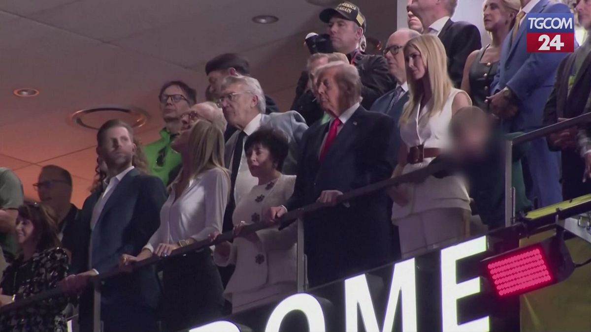 Super Bowl, Donald Trump allo stadio a New Orleans