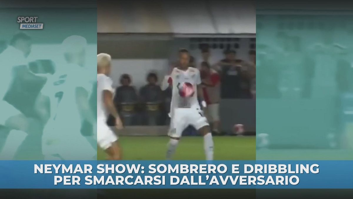 Neymar show: sombrero e dribbling per smarcarsi dall'avversario