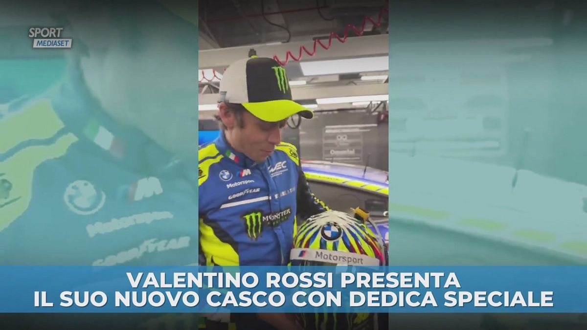 Valentino Rossi presenta il suo nuovo casco con dedica speciale