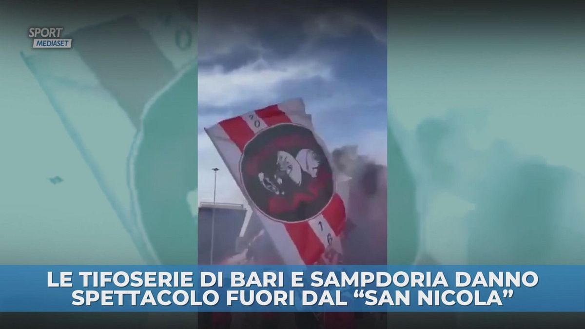 Le tifoserie di Bari e Sampdoria danno spettacolo fuori dal "San Nicola"