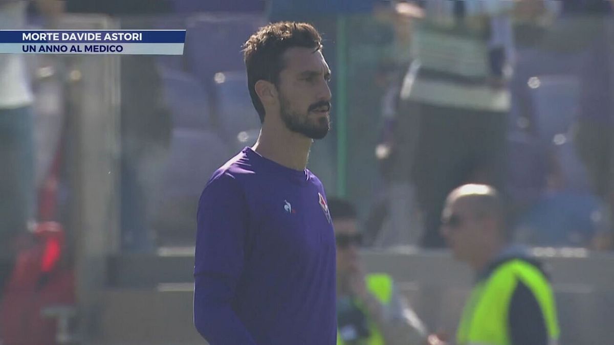 Morte Davide Astori: un anno al medico