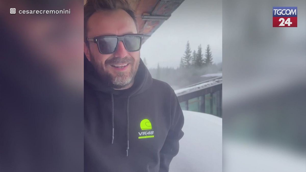 Cesare Cremonini si rifugia la tra neve: il ritiro in quota per preparare il tour