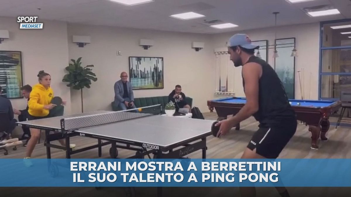 Errani dà del filo da torcere a Berrettini a ping pong: virale l'esclamazione del romano