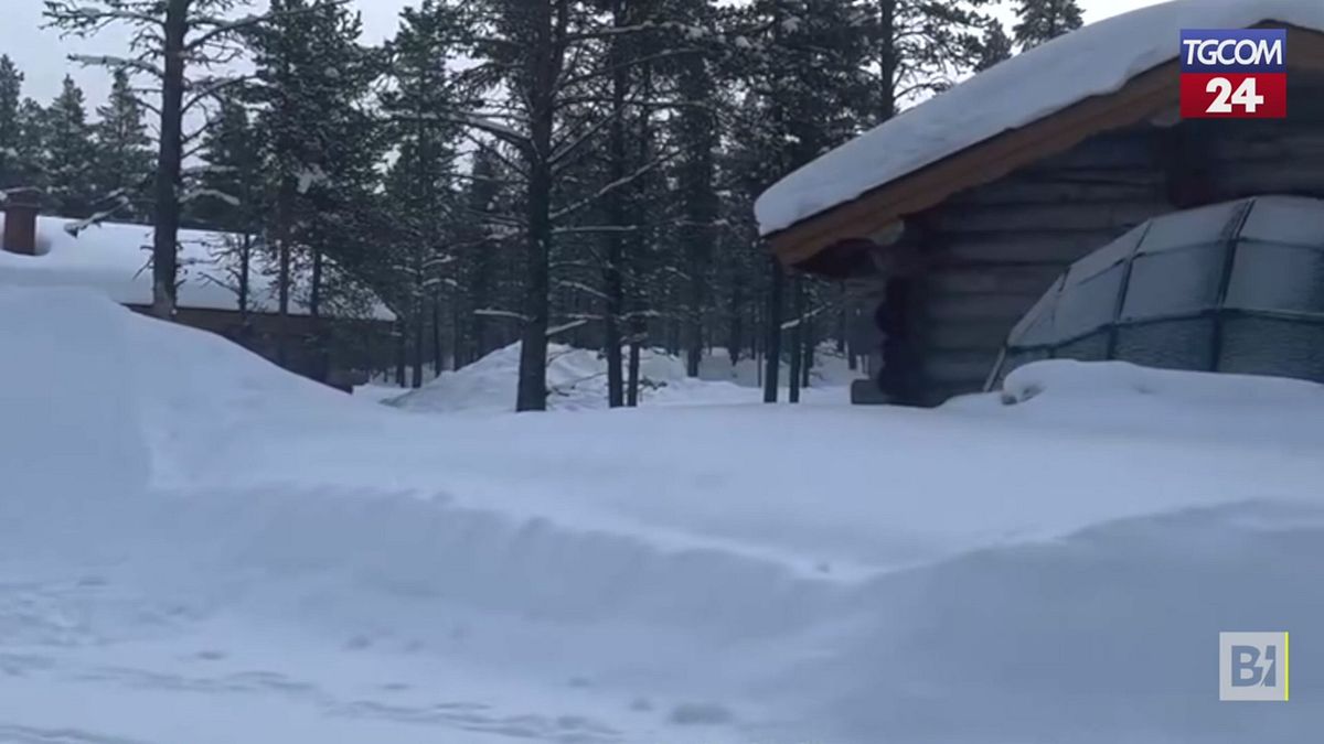 Dalle Maldive alla Lapponia: Chanel Totti in vacanza tra la neve con papà