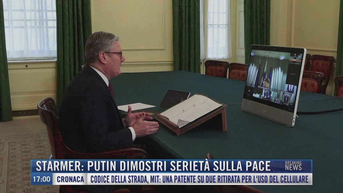 Breaking News delle 17.00 | Starmer: Putin dimostri serietà sulla pace