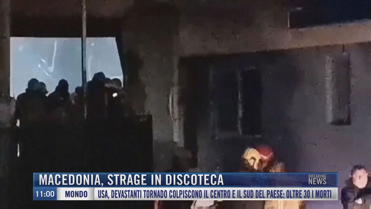 Breaking News delle 11.00 | Macedonia, strage in discoteca