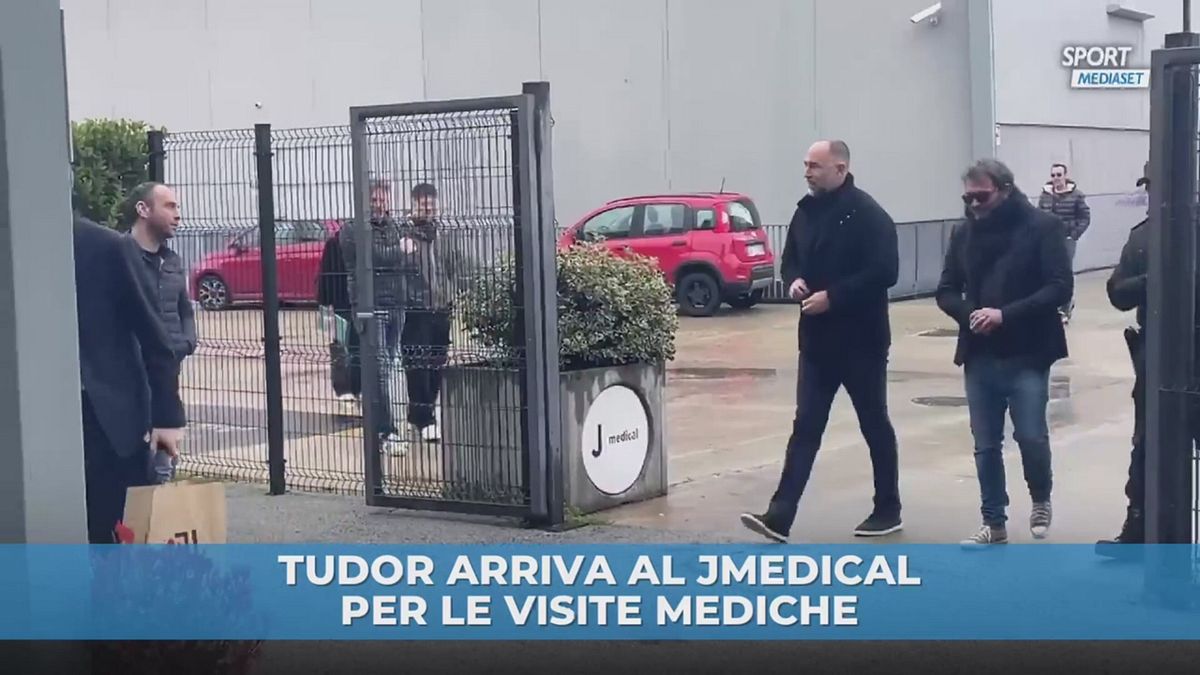 Tudor arriva al JMedical per le visite mediche