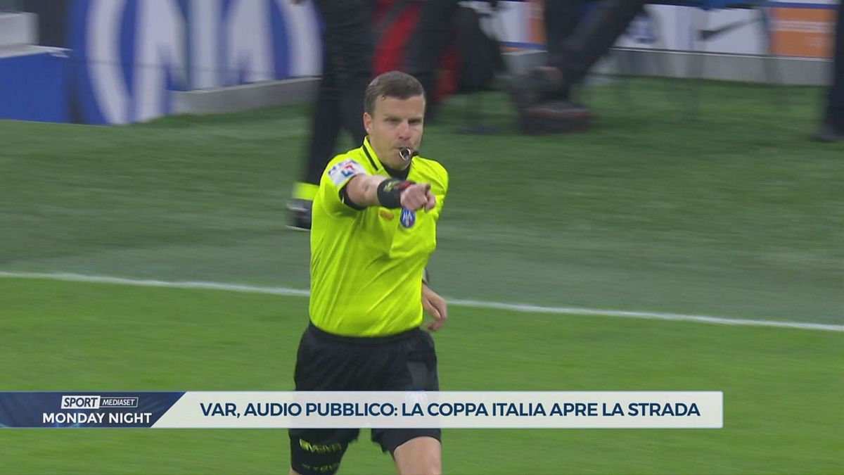 Var, rivoluzione alle porte: lo stadio ascolterà l'audio dell'arbitro