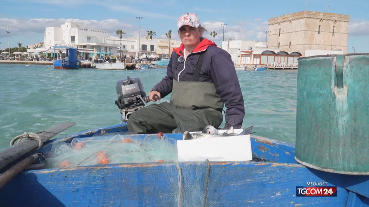 19.00 LAURA, PROFESSIONE PESCATORA ok