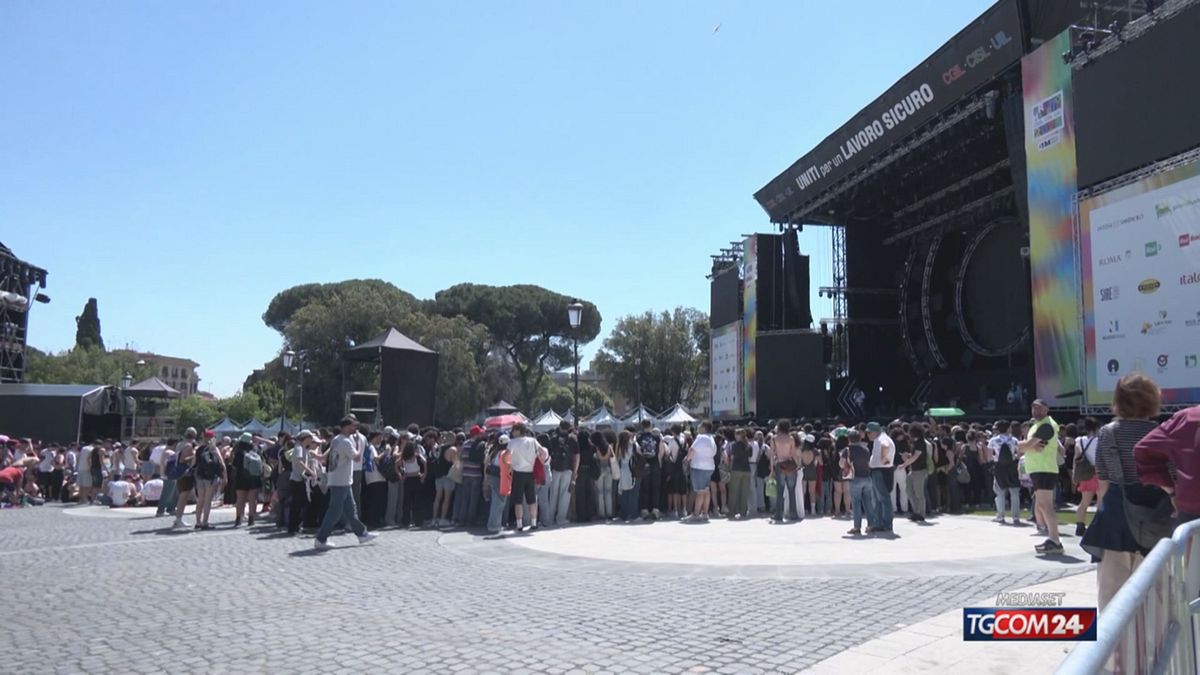 12.10 ROMA, MOLESTIE AL CONCERTONE 1 MAGGIO SRV