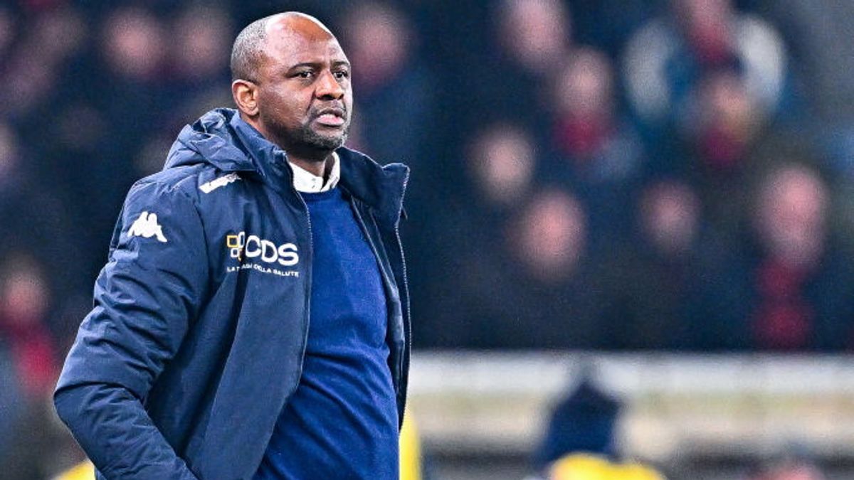 I rossoblù puntano su Patrick Vieira che trova immediatamente una quadra con un 4-2-3-1 equilibrato. Faro d'attacco Andrea Pinamonti