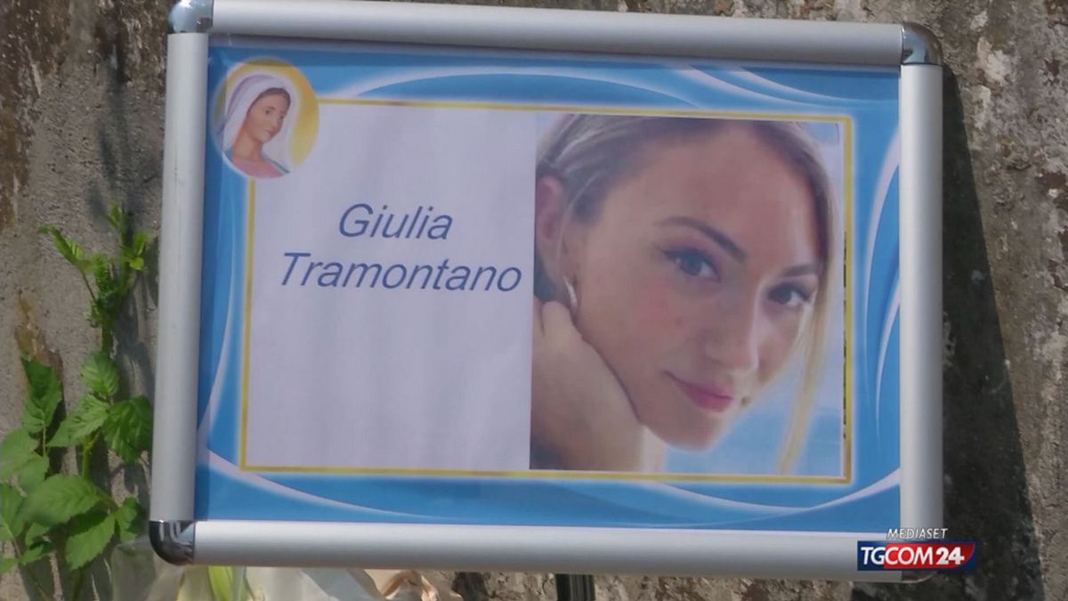 18.00 CHIARA TRAMONTANO, UN LIBRO PER LA SORELLA GIULIA SRV