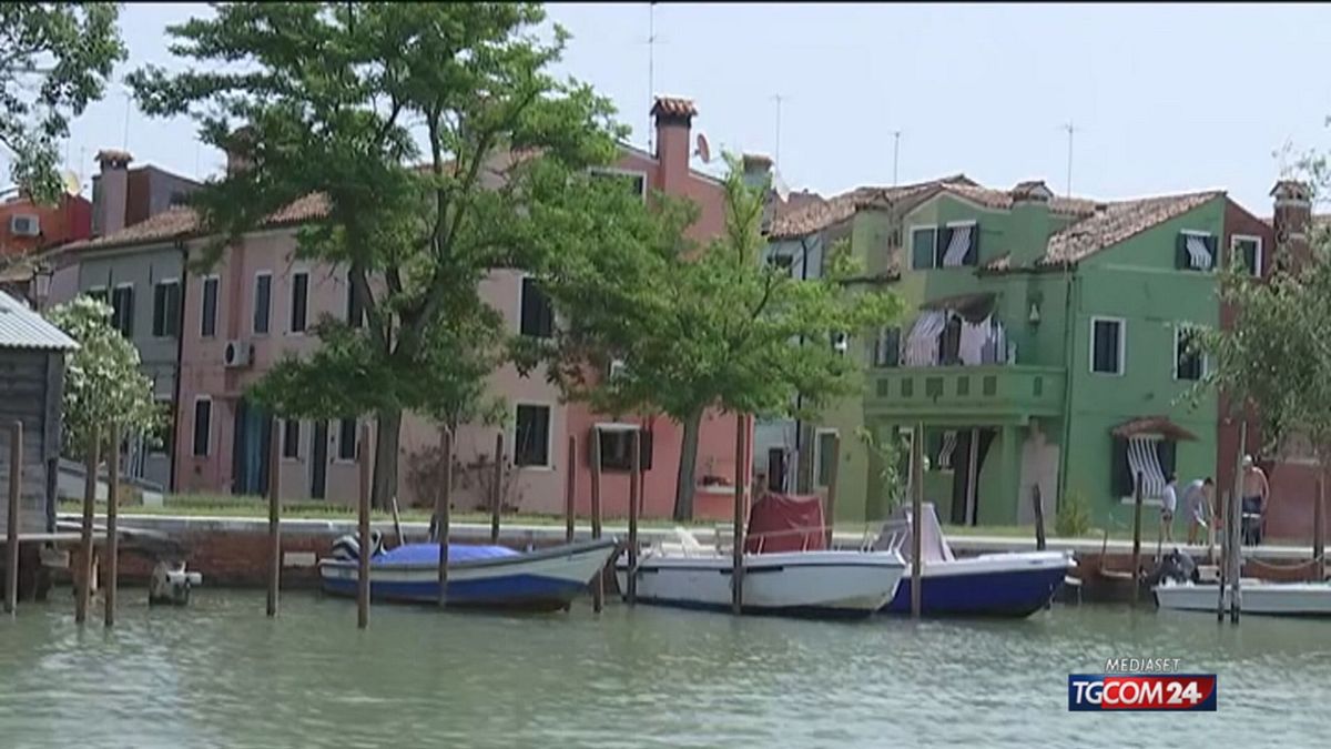 12.00 BORGHI COLORATI  SRV