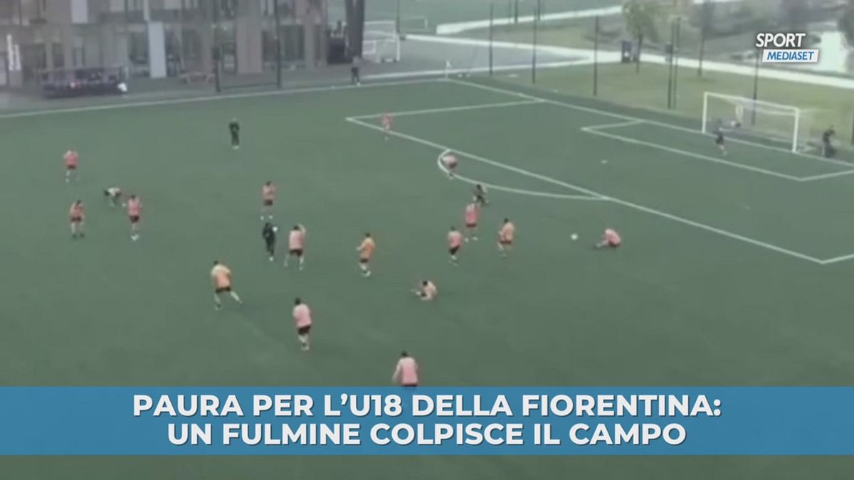 Paura per l'U18 della Fiorentina: un fulmine colpisce il campo